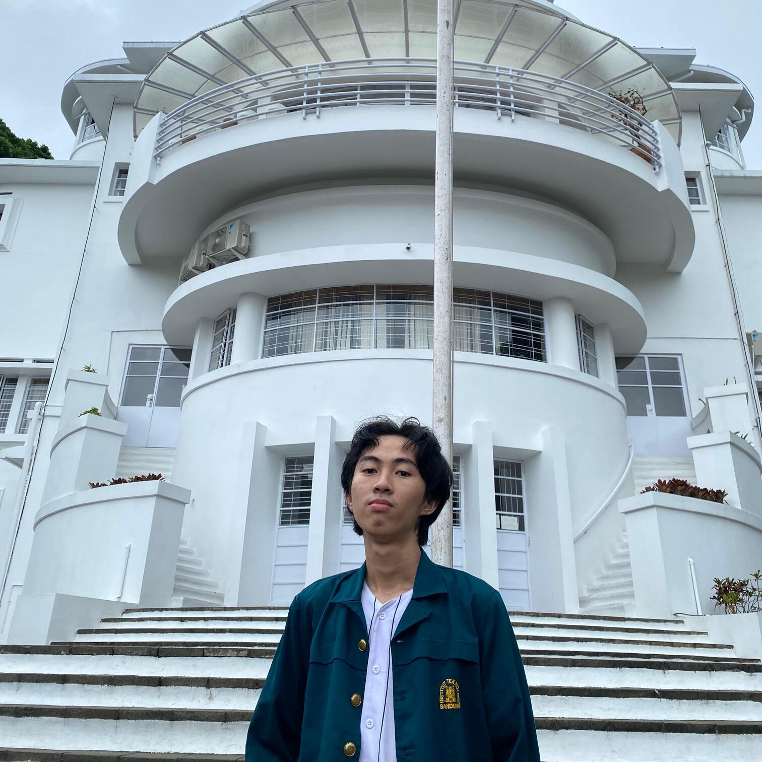 Profile pict